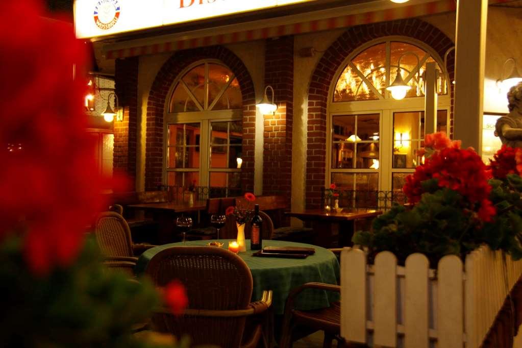 Hotel Kaiserhof Wesel Ресторан фото