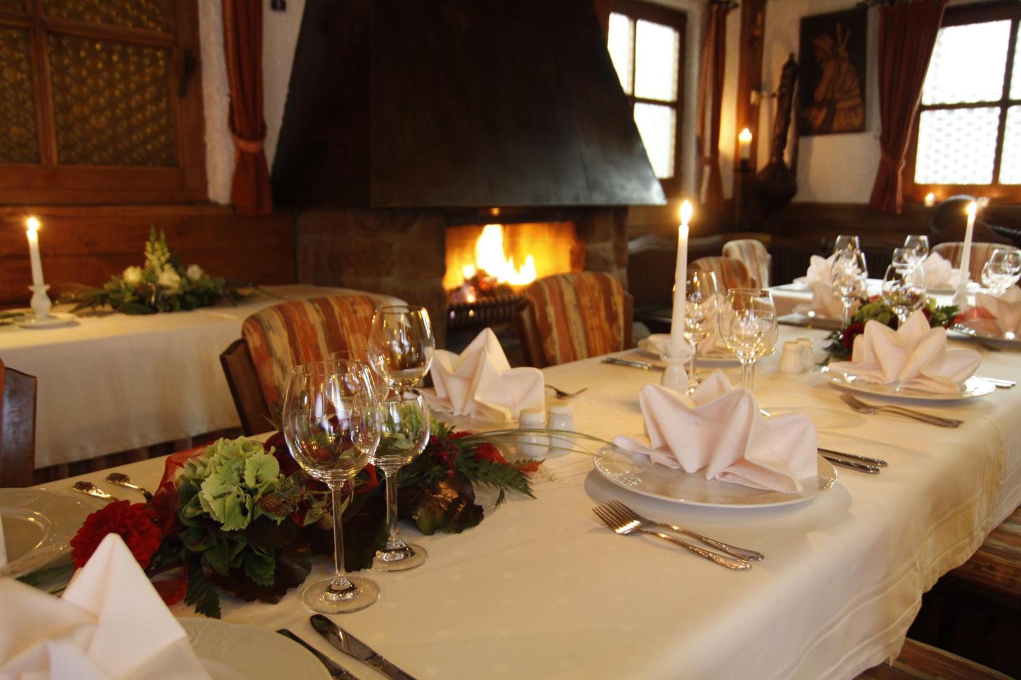 Hotel Kaiserhof Wesel Ресторан фото