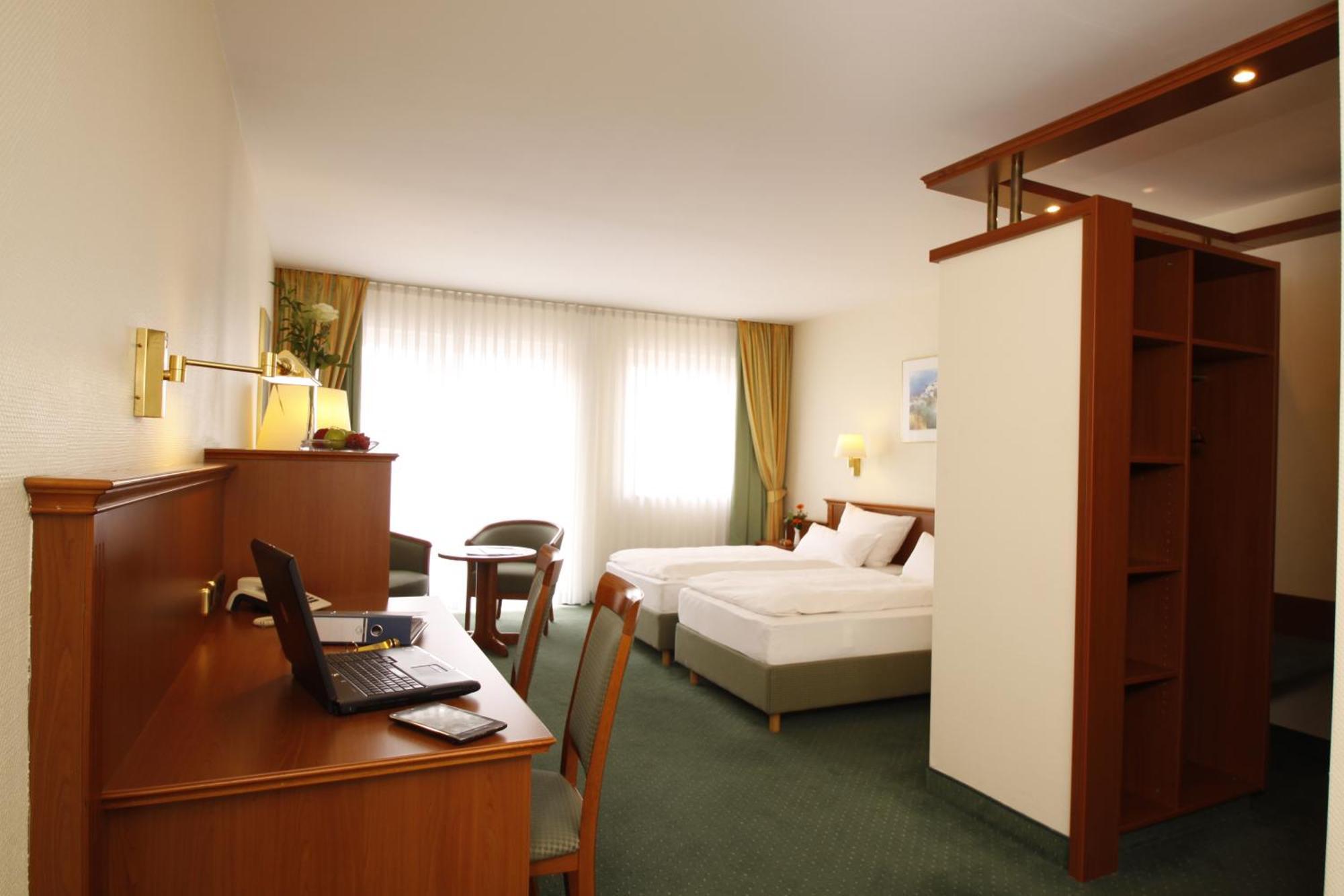 Hotel Kaiserhof Wesel Номер фото