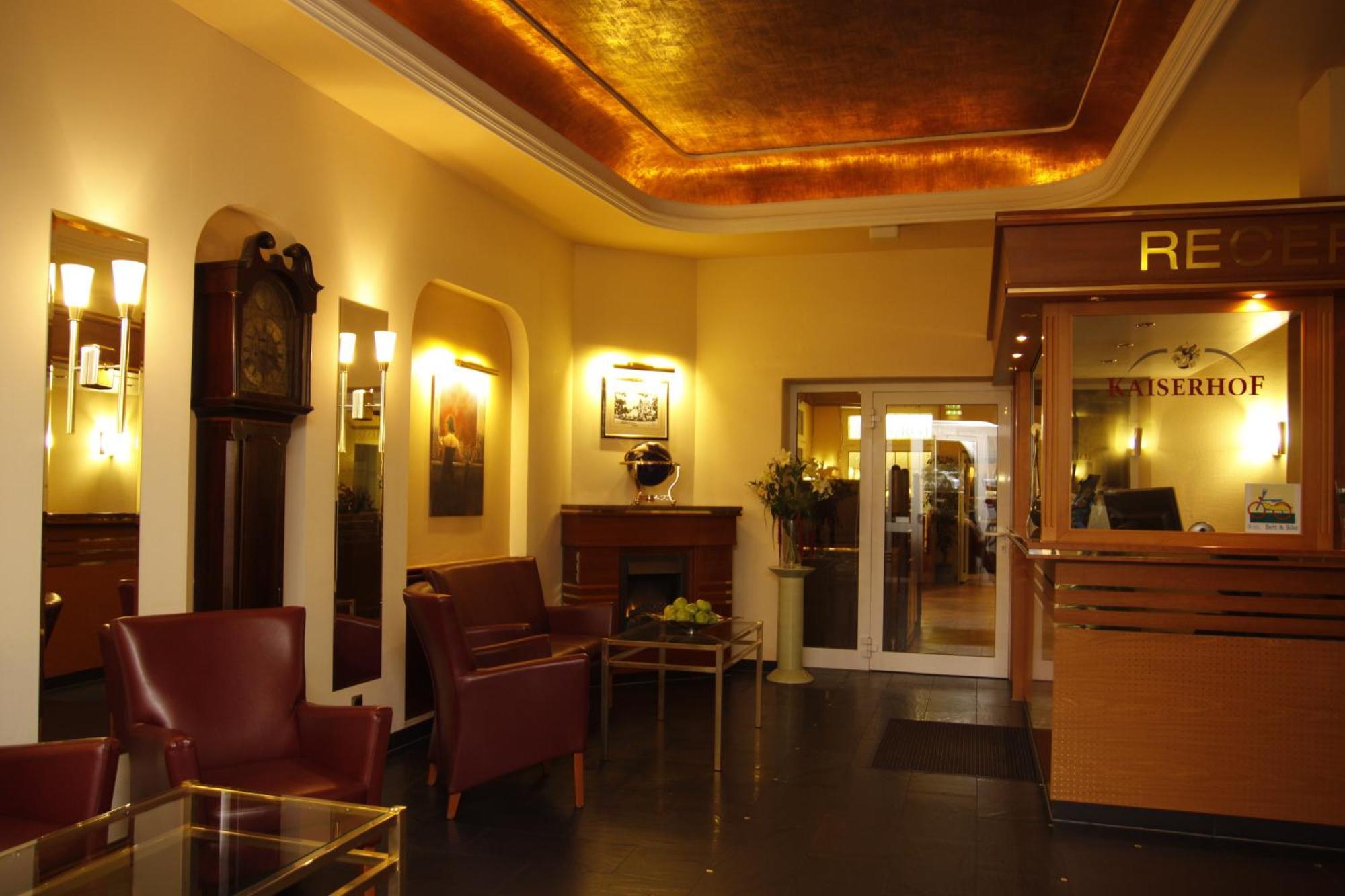 Hotel Kaiserhof Wesel Интерьер фото