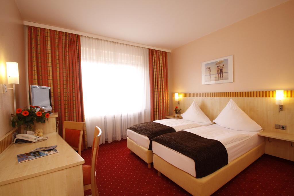 Hotel Kaiserhof Wesel Везель Экстерьер фото