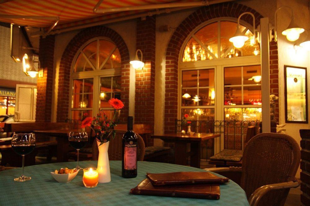 Hotel Kaiserhof Wesel Ресторан фото